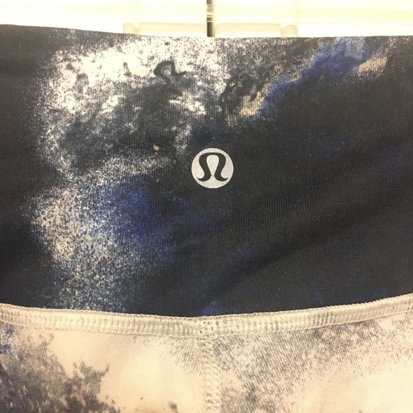 Lululemon Wunder Under Crop Milky Way Leggings. Size 4. - Picture 11 of 15
